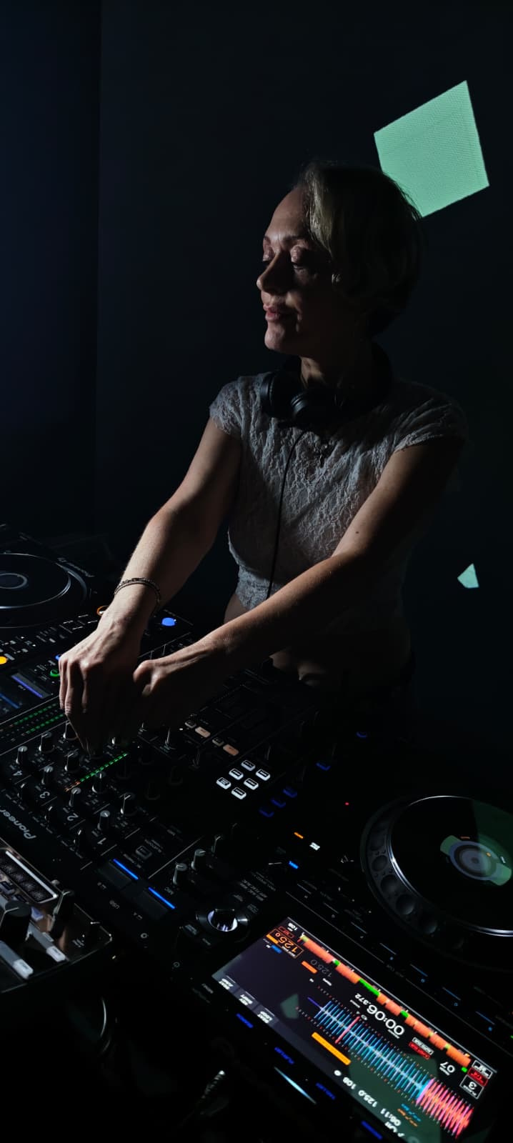 Ilka Lichi — DJ mixing